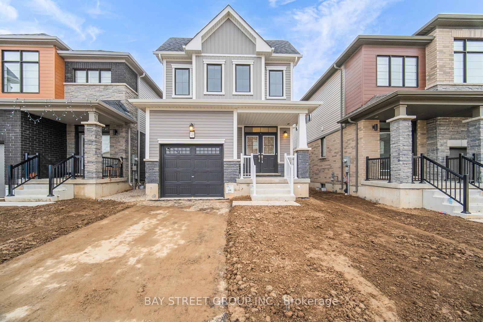 149 Wilmot Road N — photo 1