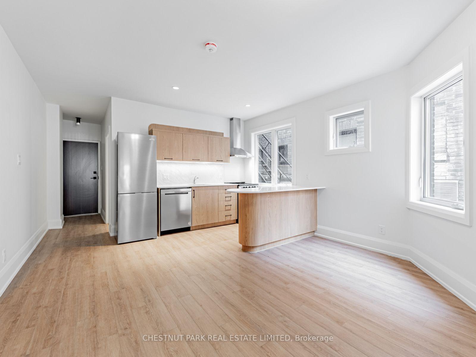 2528 Yonge Street 3 #3 — photo 1
