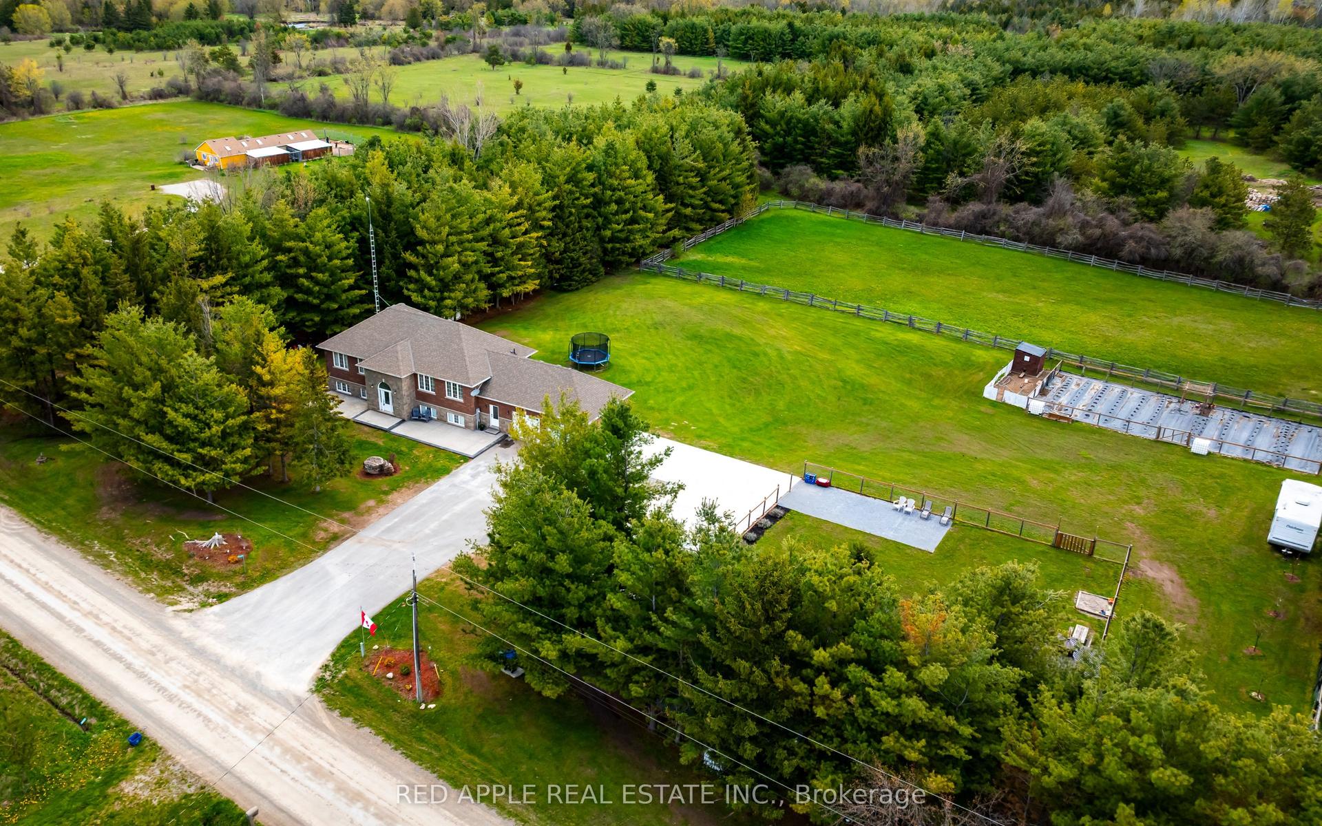 996609 Mulmur-Tosorontio Townline — photo 1