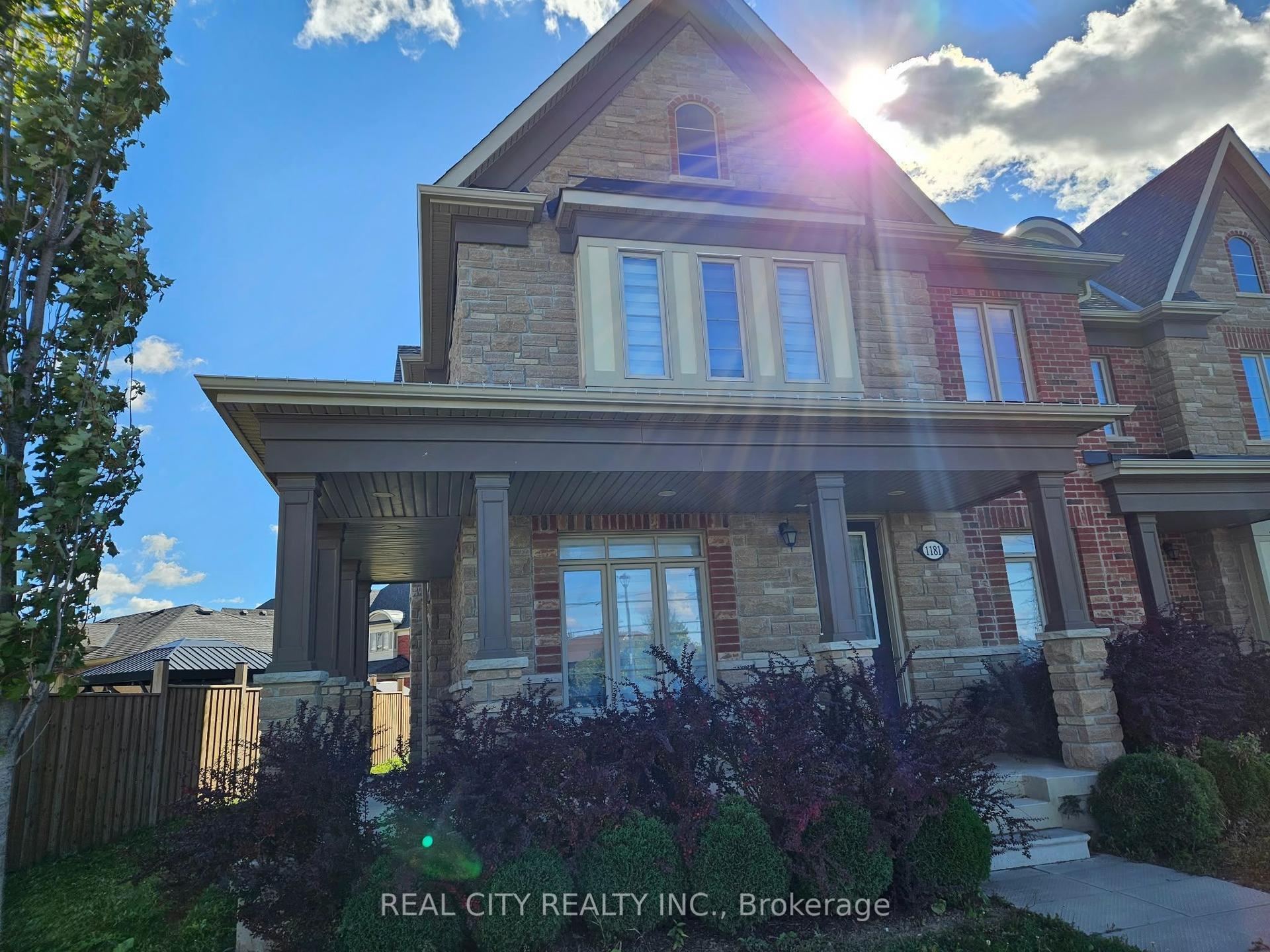 1181 Church Street N, Ajax — Townhouse for sale, photo 1
