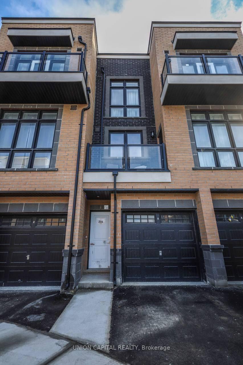 7 Phelps Lane 6 #6 — photo 1