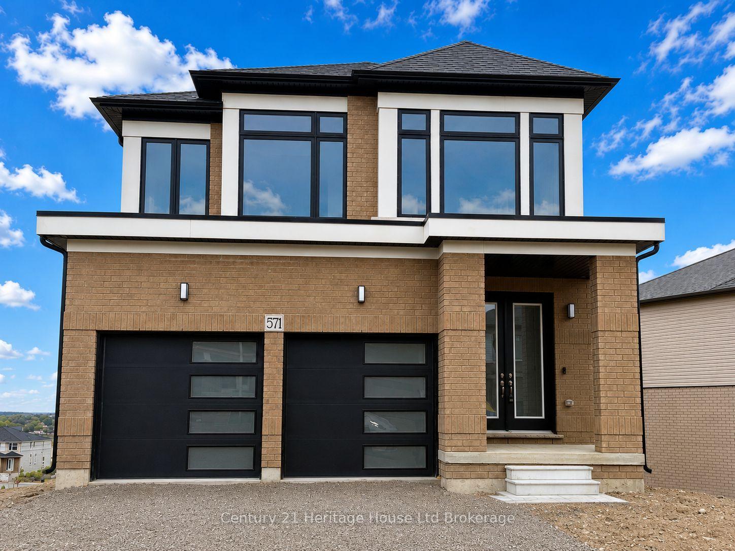 571 Telfer Street — photo 1