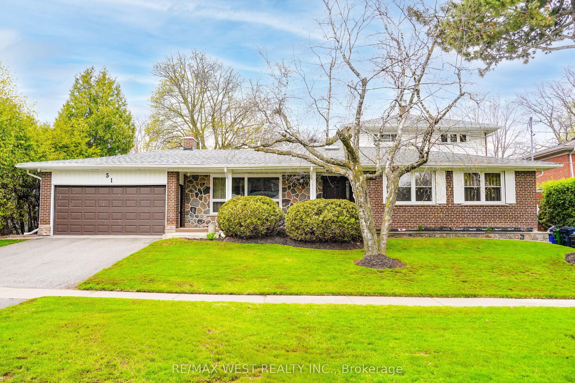 51 Bannatyne Drive — photo 1