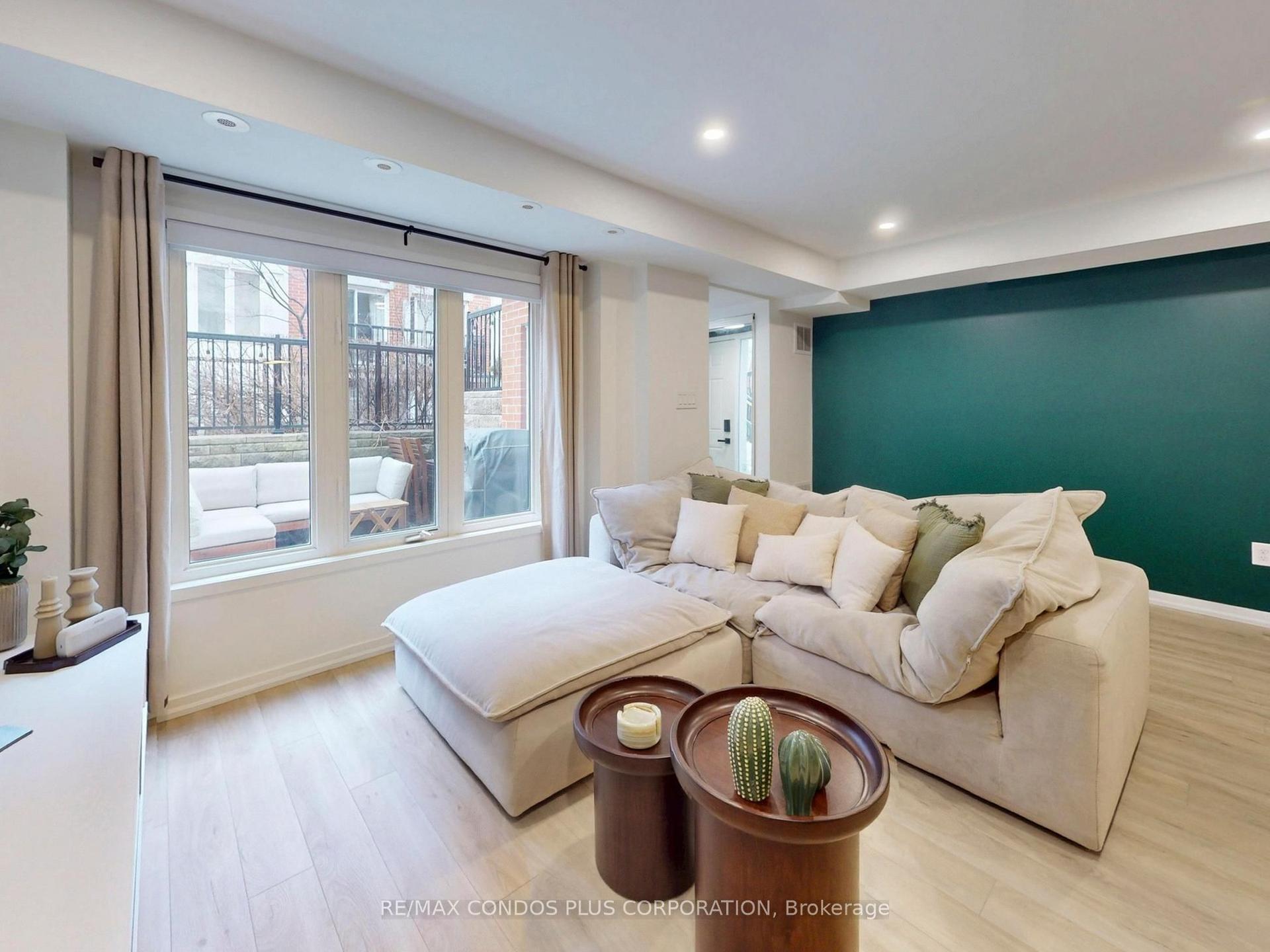 29 Florence Wyle Lane — photo 1