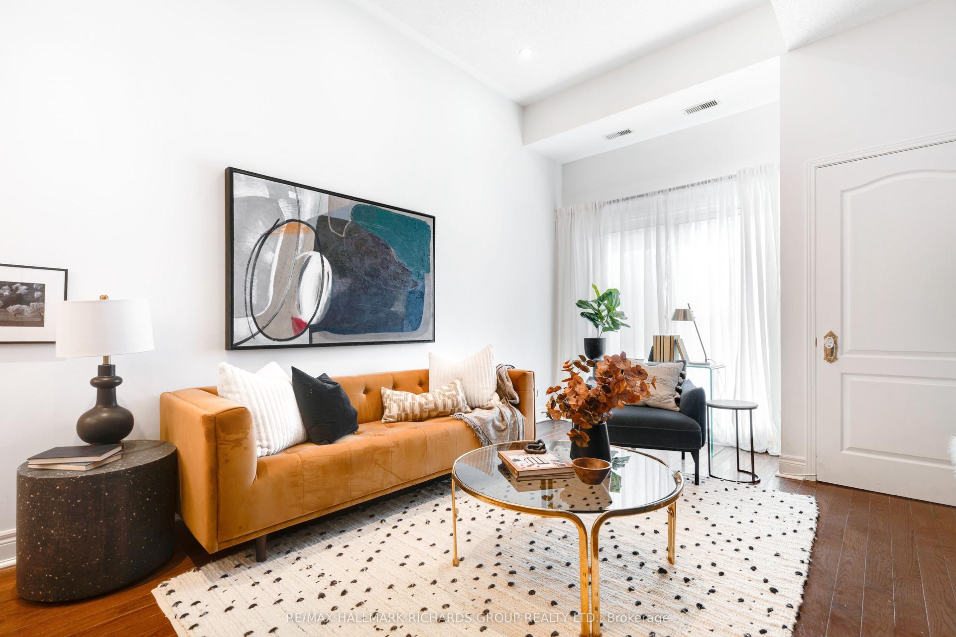 325 Kingston Road 101 #101, Toronto — Condo for sale, photo 1