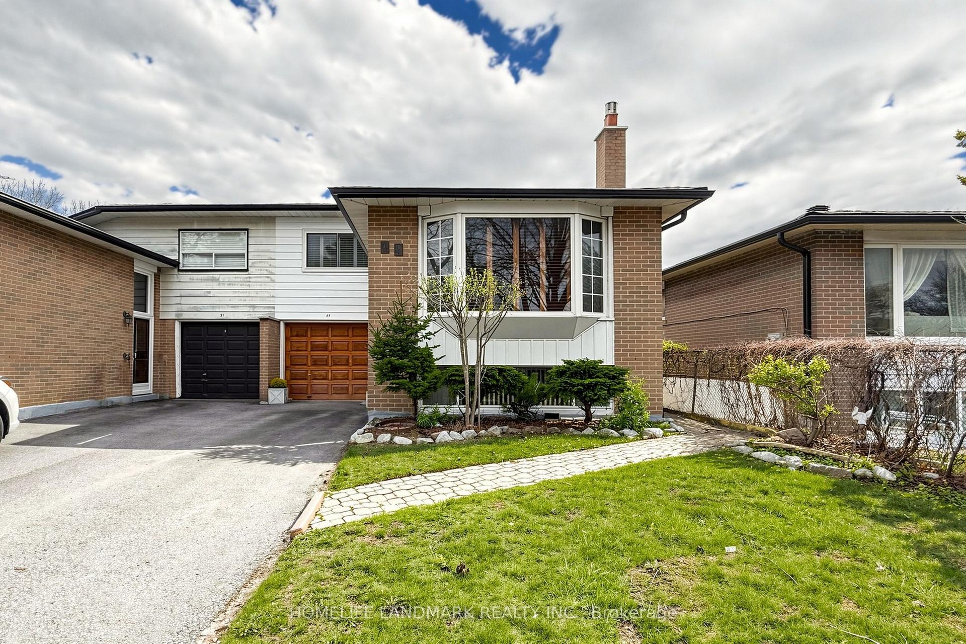 49 Glenstroke Drive — photo 1