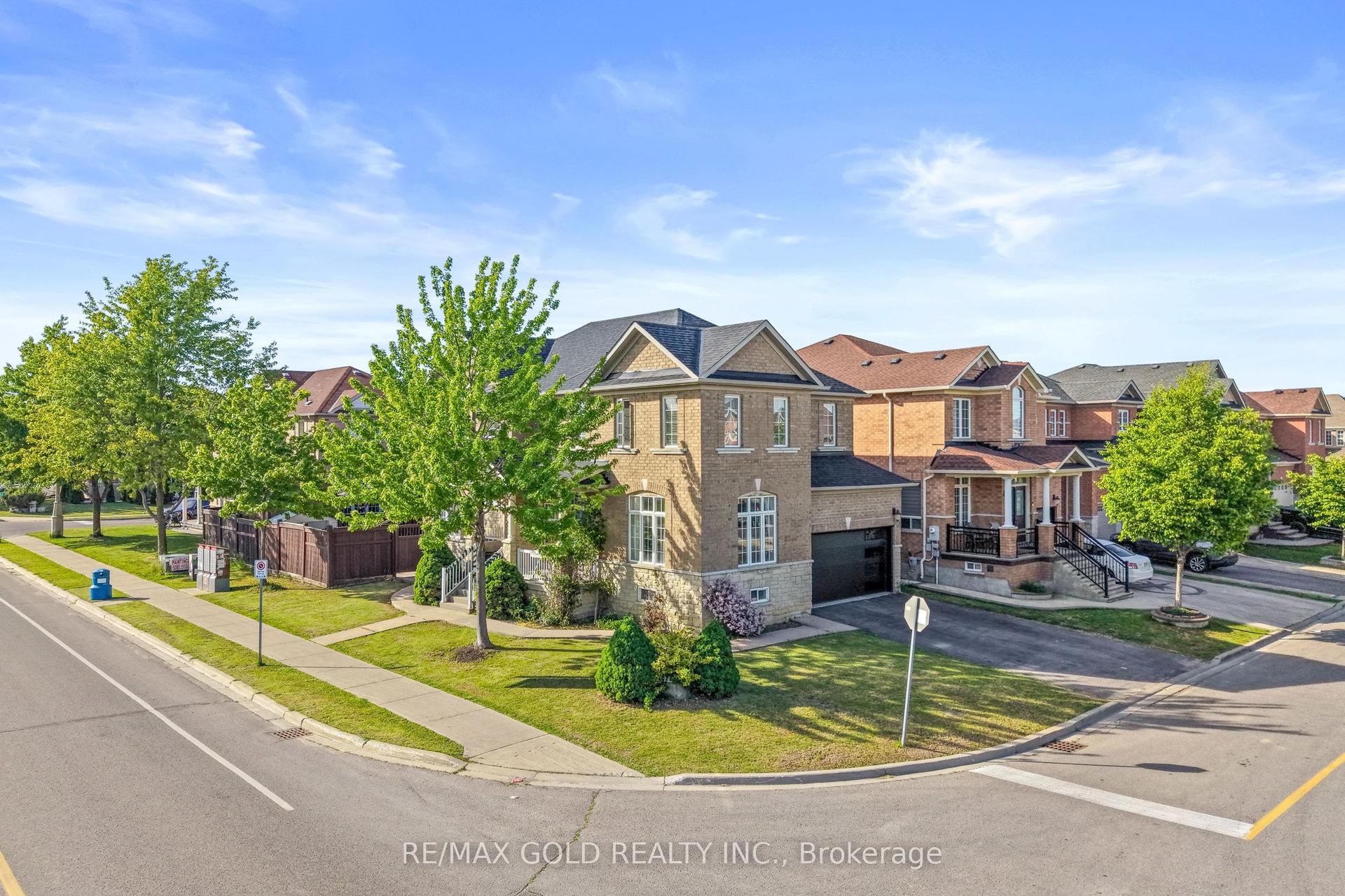 261 Mountainash Road — photo 1