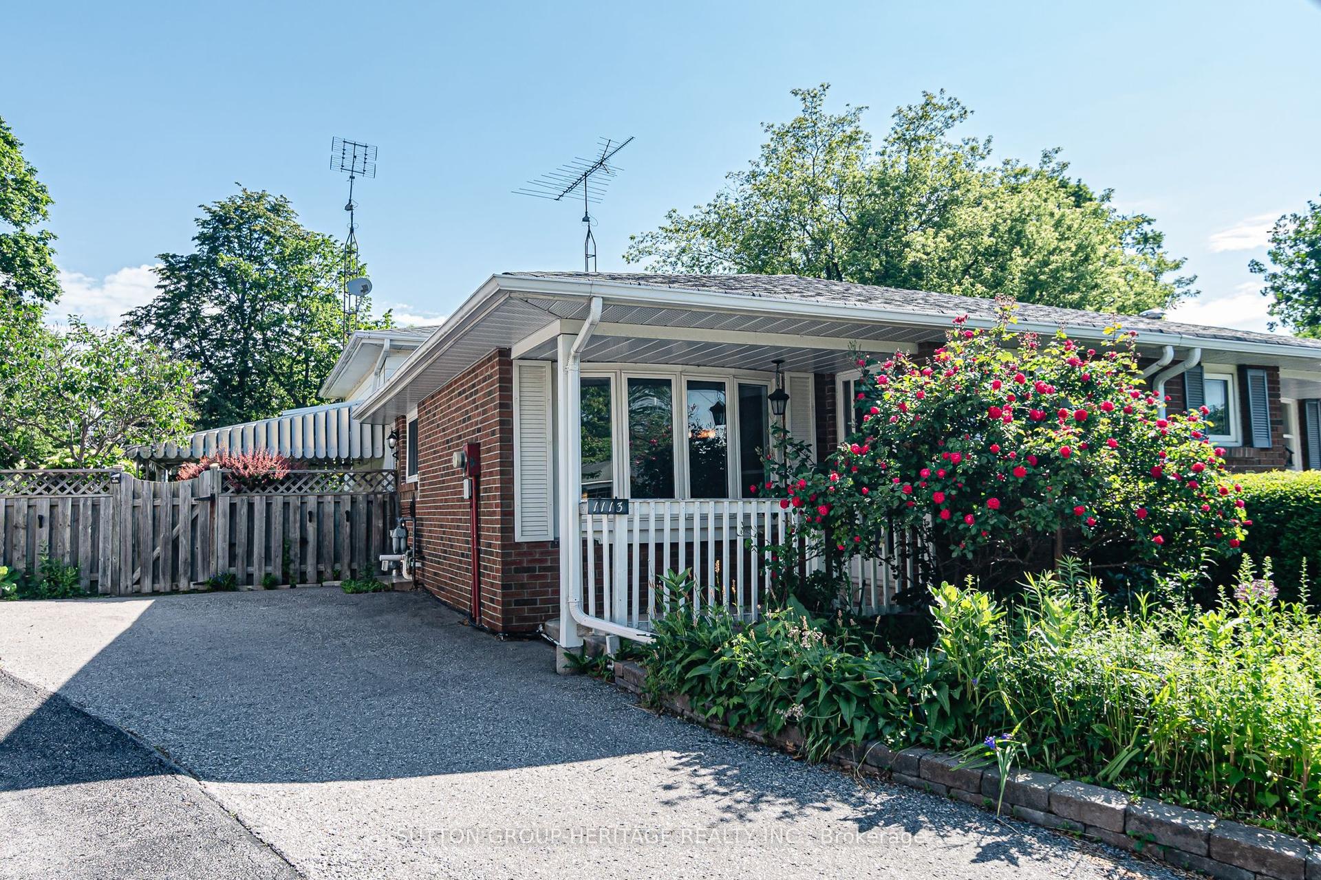 1113 Valley Court — photo 1