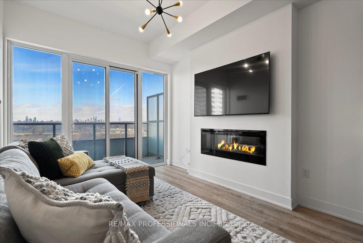 30 Shore Breeze Drive 1422 #1422, Toronto — Condo for lease, photo 1