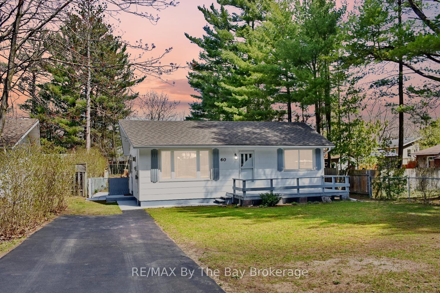 60 SUNNIDALE RIVER Road — photo 1