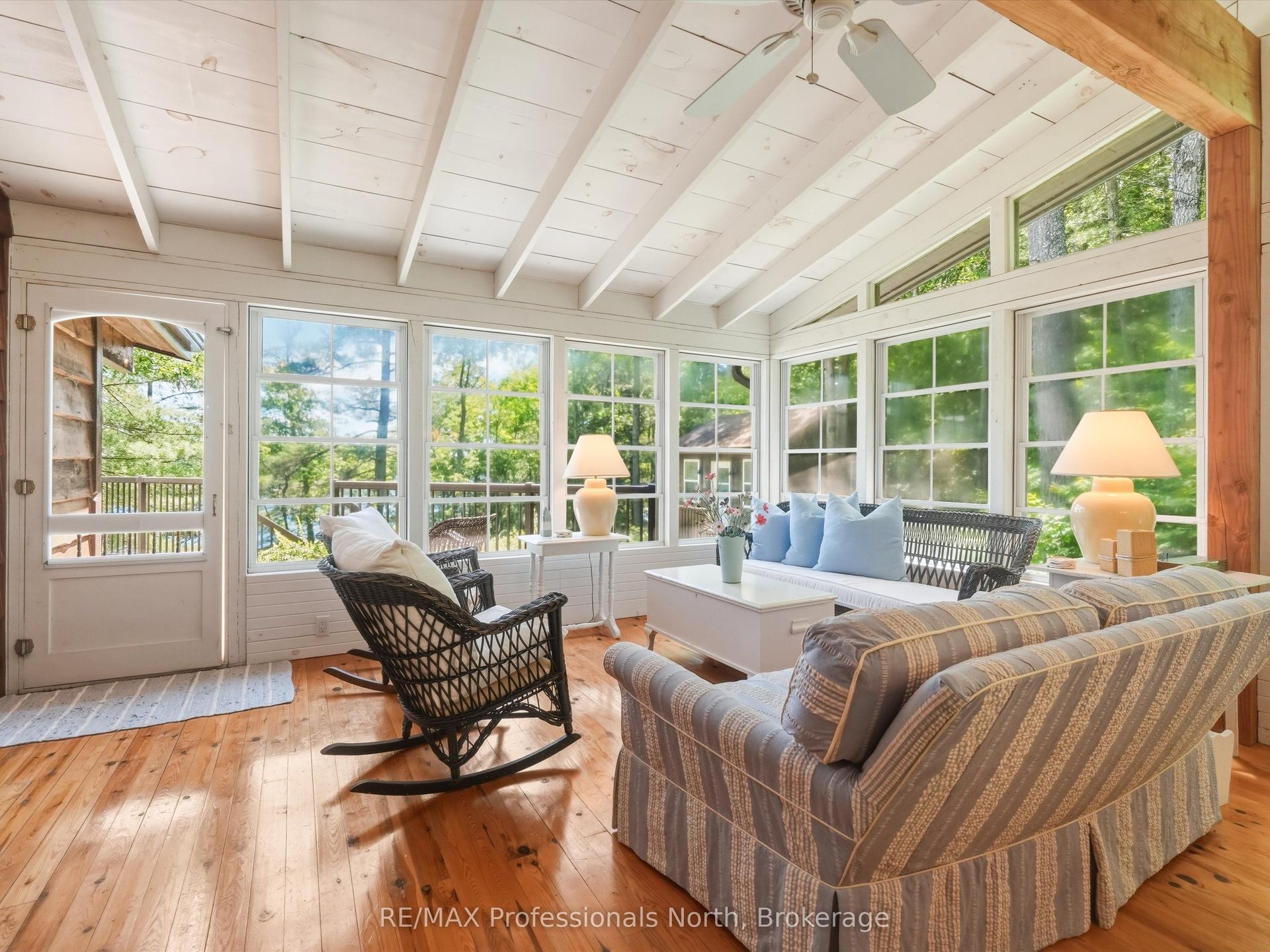 23 Taylor Island — photo 1