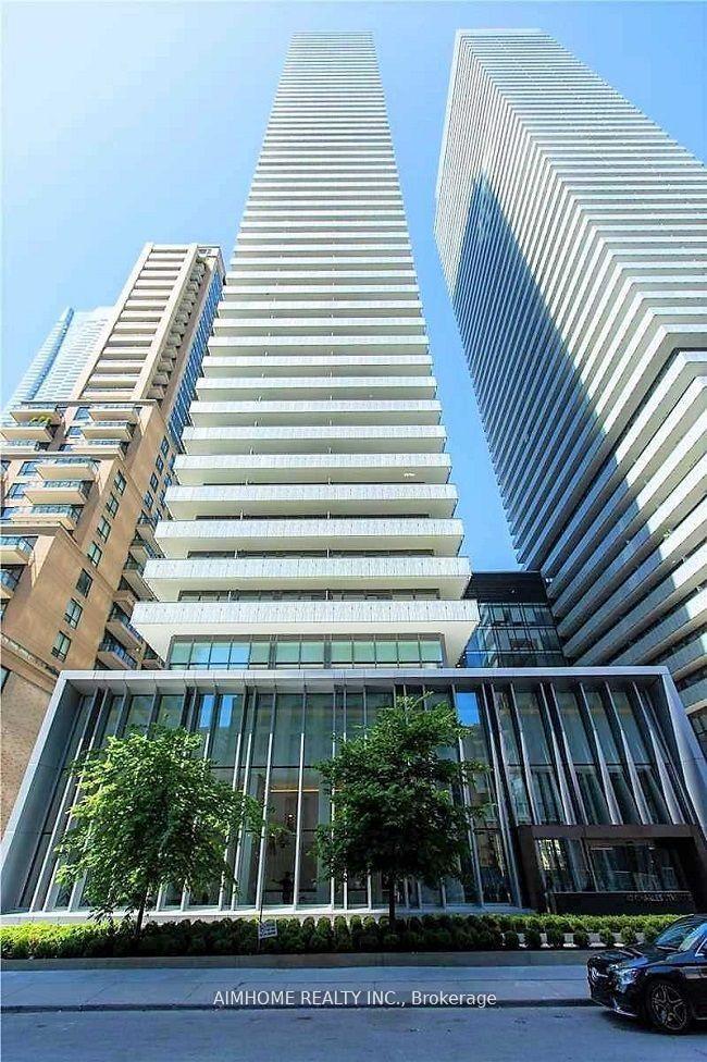 42 Charles Street E LPH5103 #LPH5103 — photo 1
