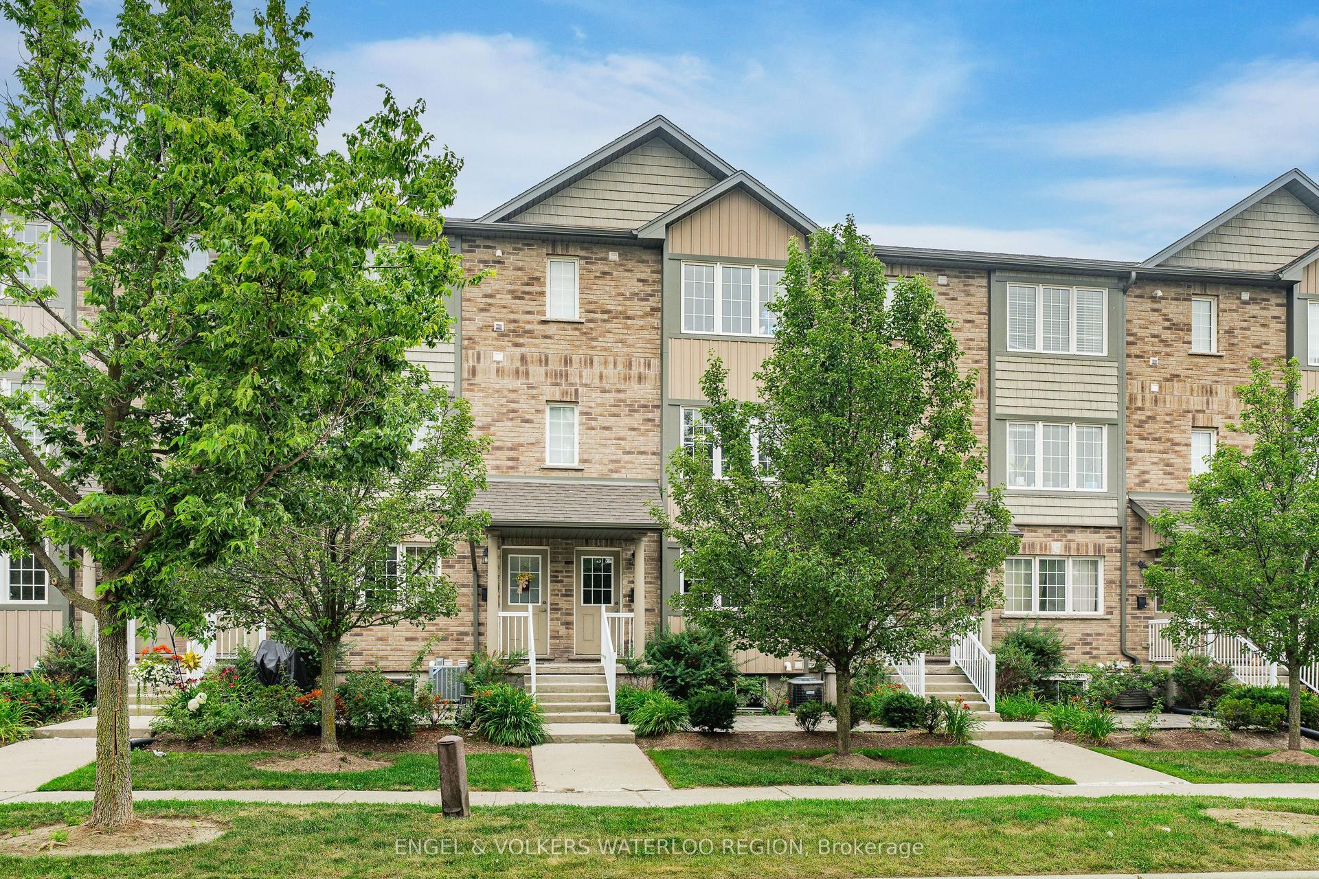 275 Old Huron Road 6 #6, Kitchener — Condo Town for sale, photo 1