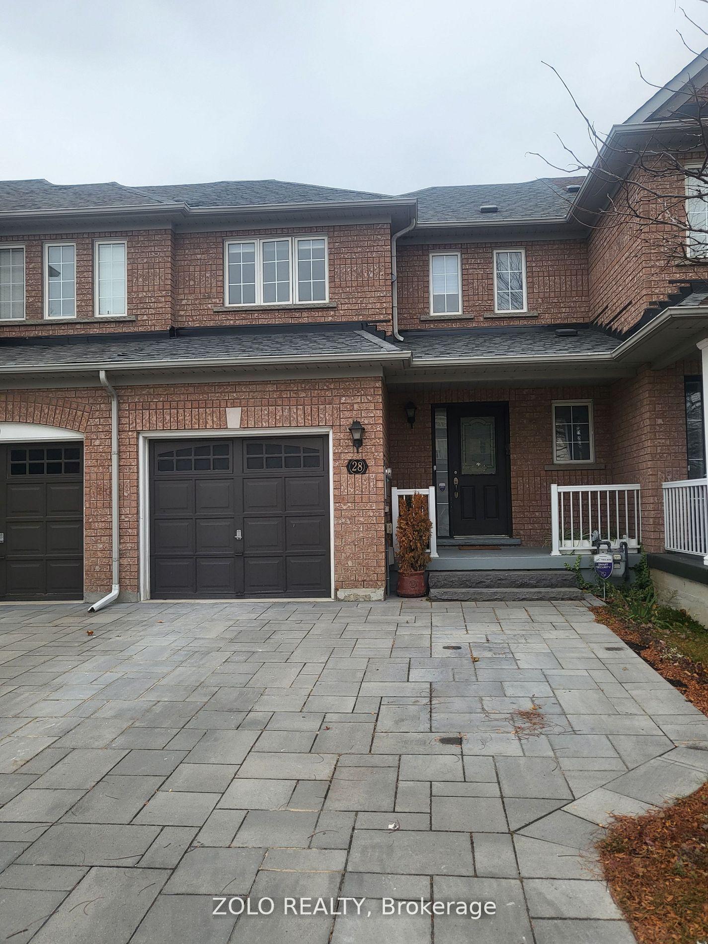 28 Spring Valley Court S, Brampton — Townhouse for lease, photo 1
