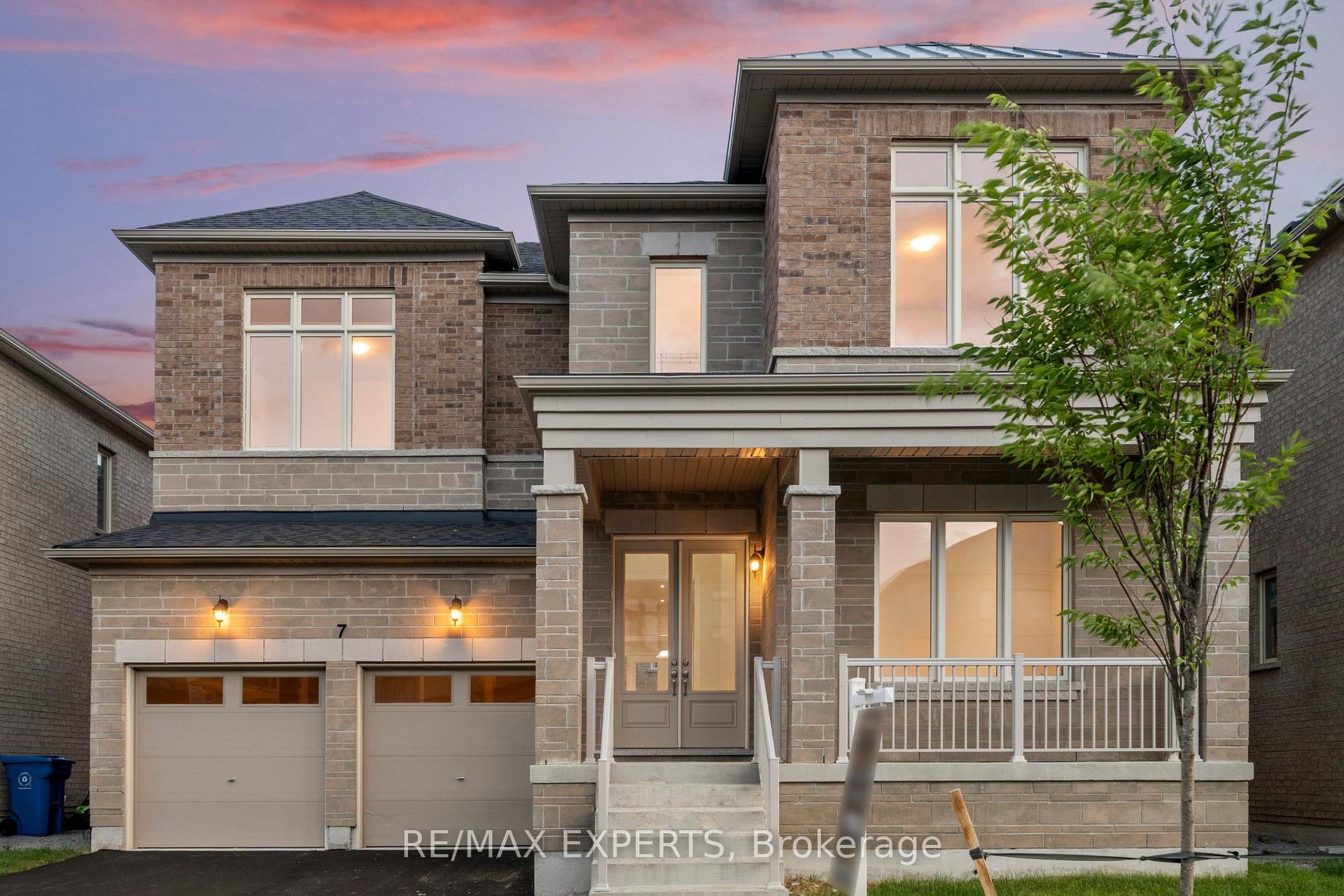 7 Lorraine Hand Crescent, Georgina — Detached for sale, photo 1