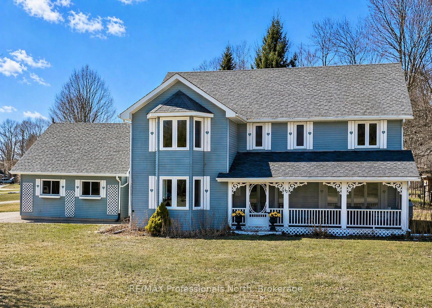16 Highland Gate Boulevard — photo 1