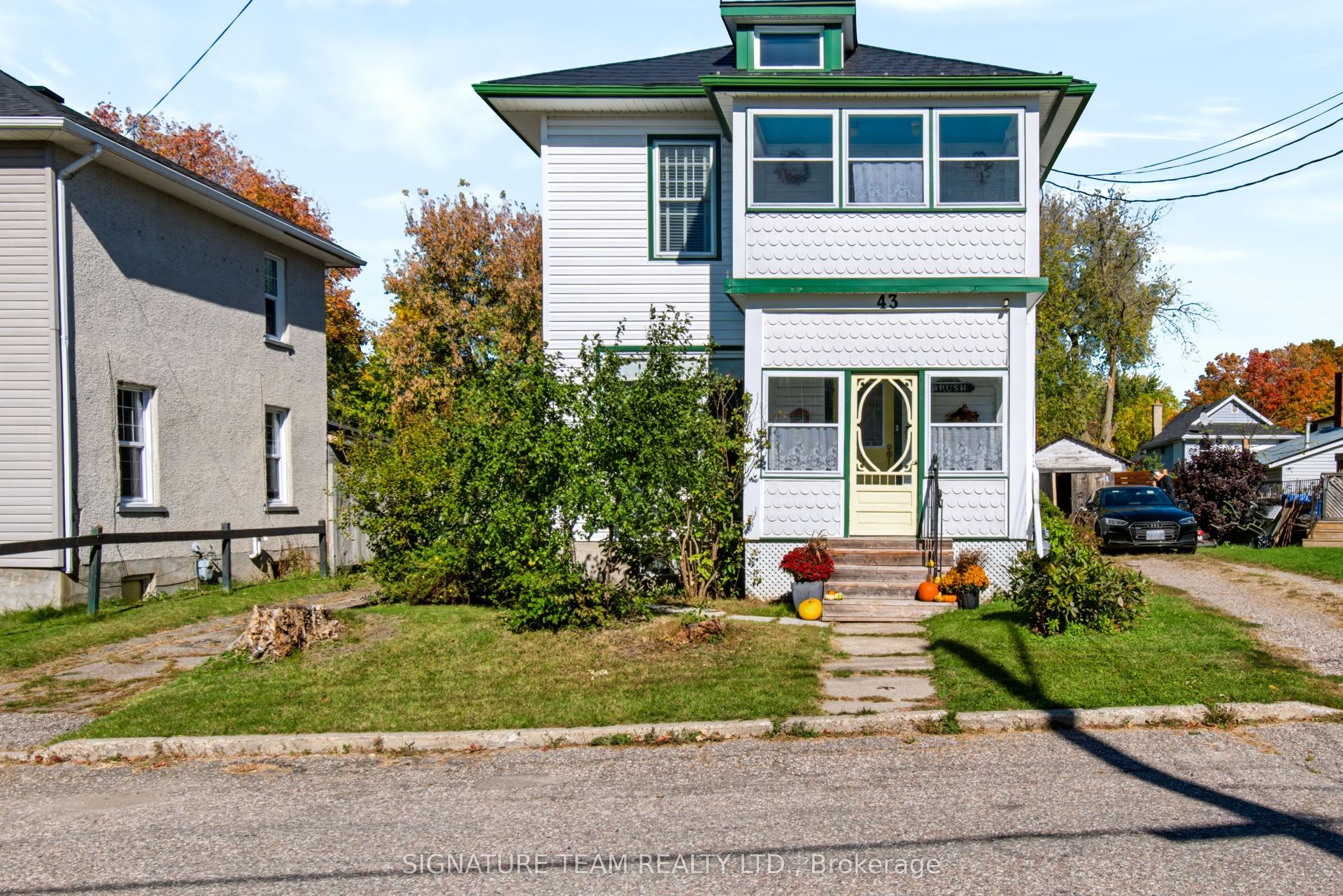 43 Bank Street S, Renfrew — Detached for sale, photo 1
