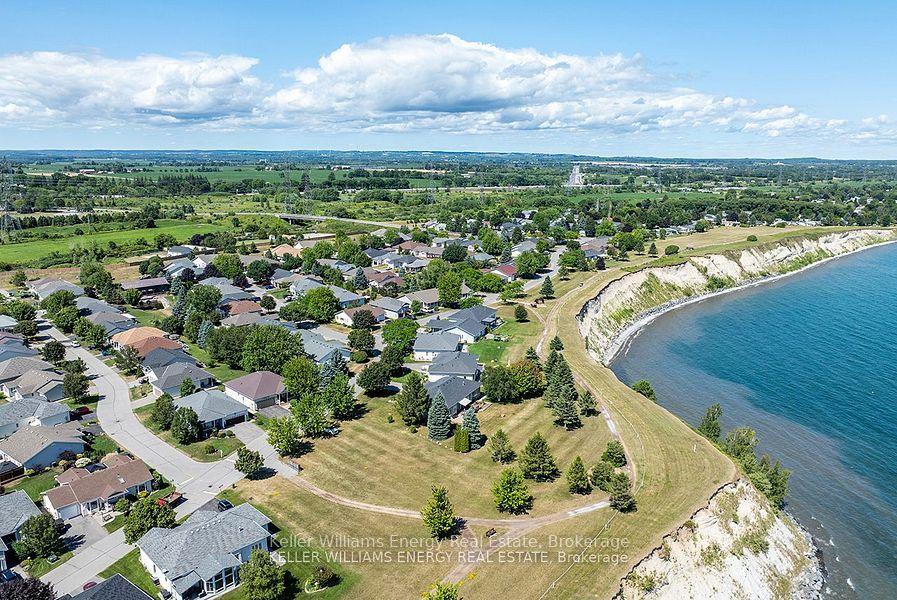 8 Hinkley Trail, Clarington — Semi-Detached for sale, photo 1