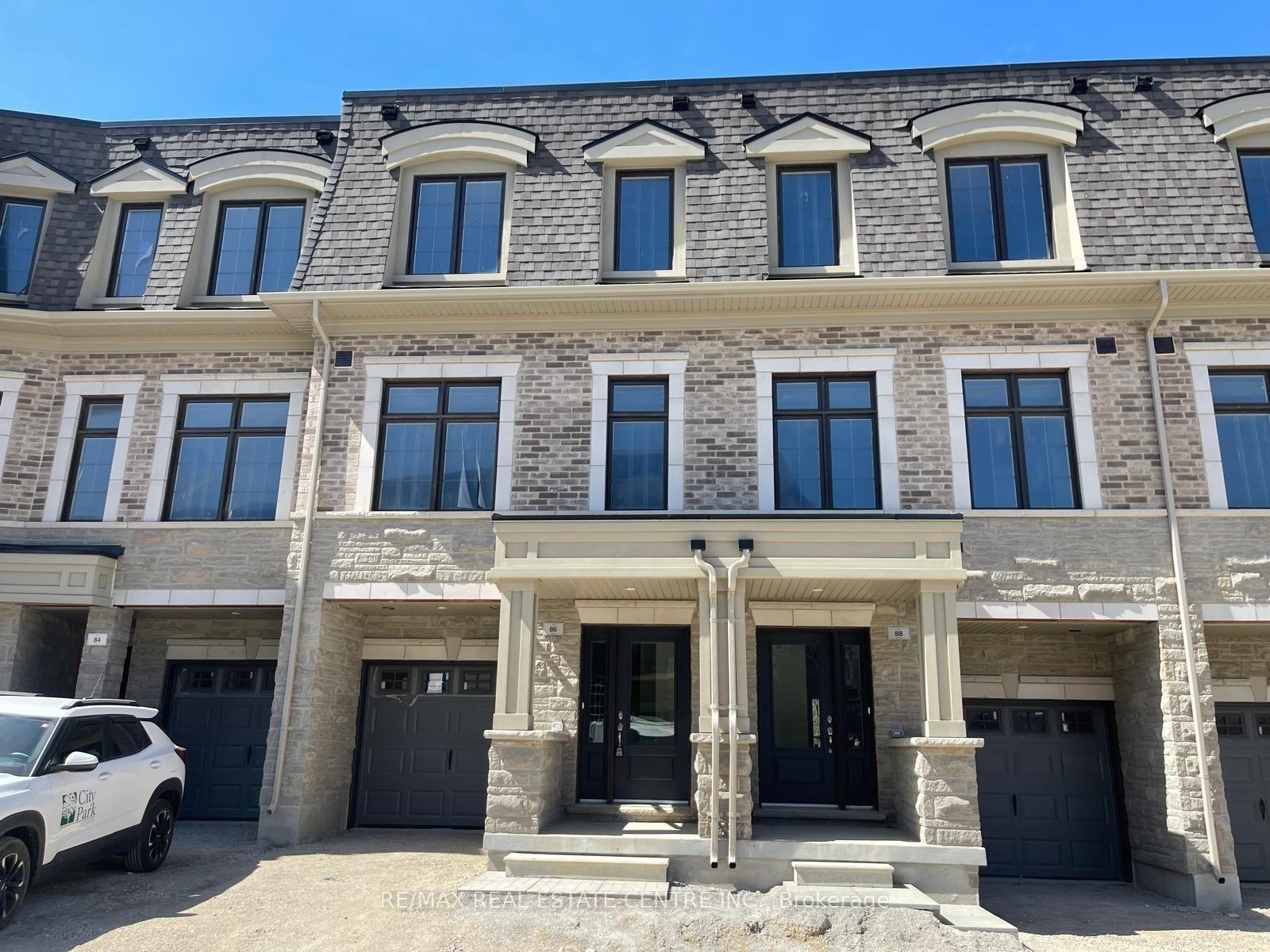 86 Salina Street, Mississauga — Townhouse for sale, photo 1
