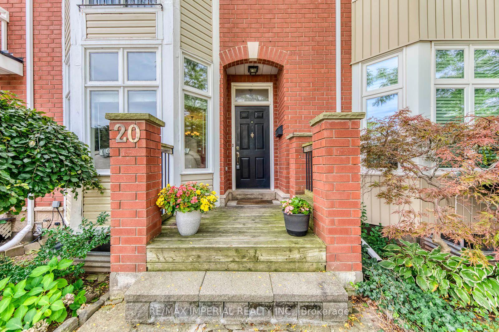20 The Greenery, Oakville — Townhouse for sale, photo 1