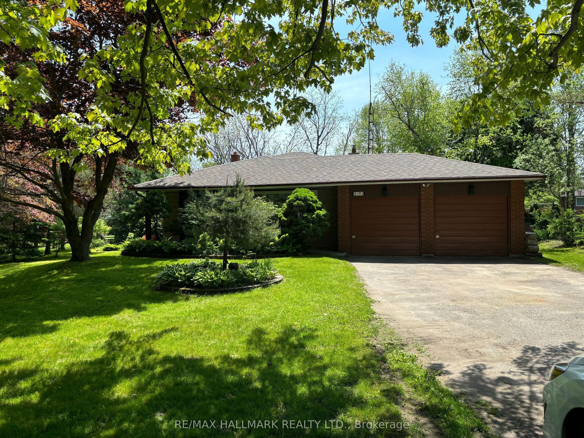 5193 Aurora Road — photo 1