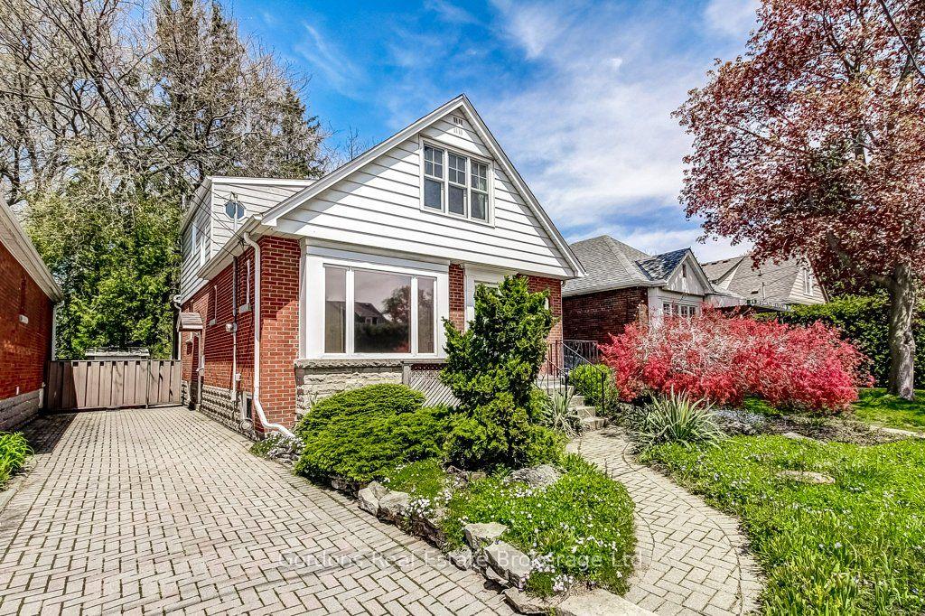 209 Parkview Drive — photo 1