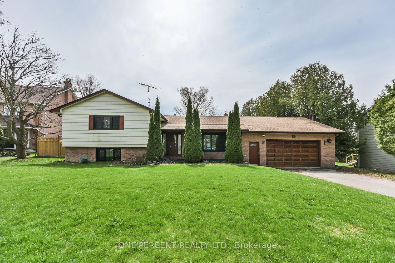 43 Lakeview Avenue — photo 1