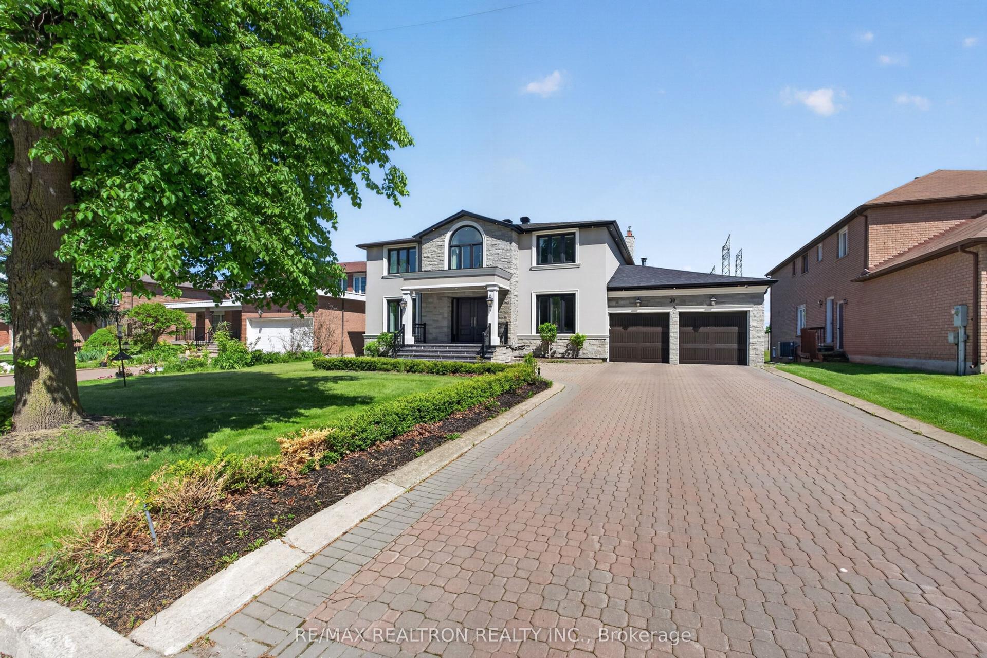 38 Beckenridge Drive — photo 1