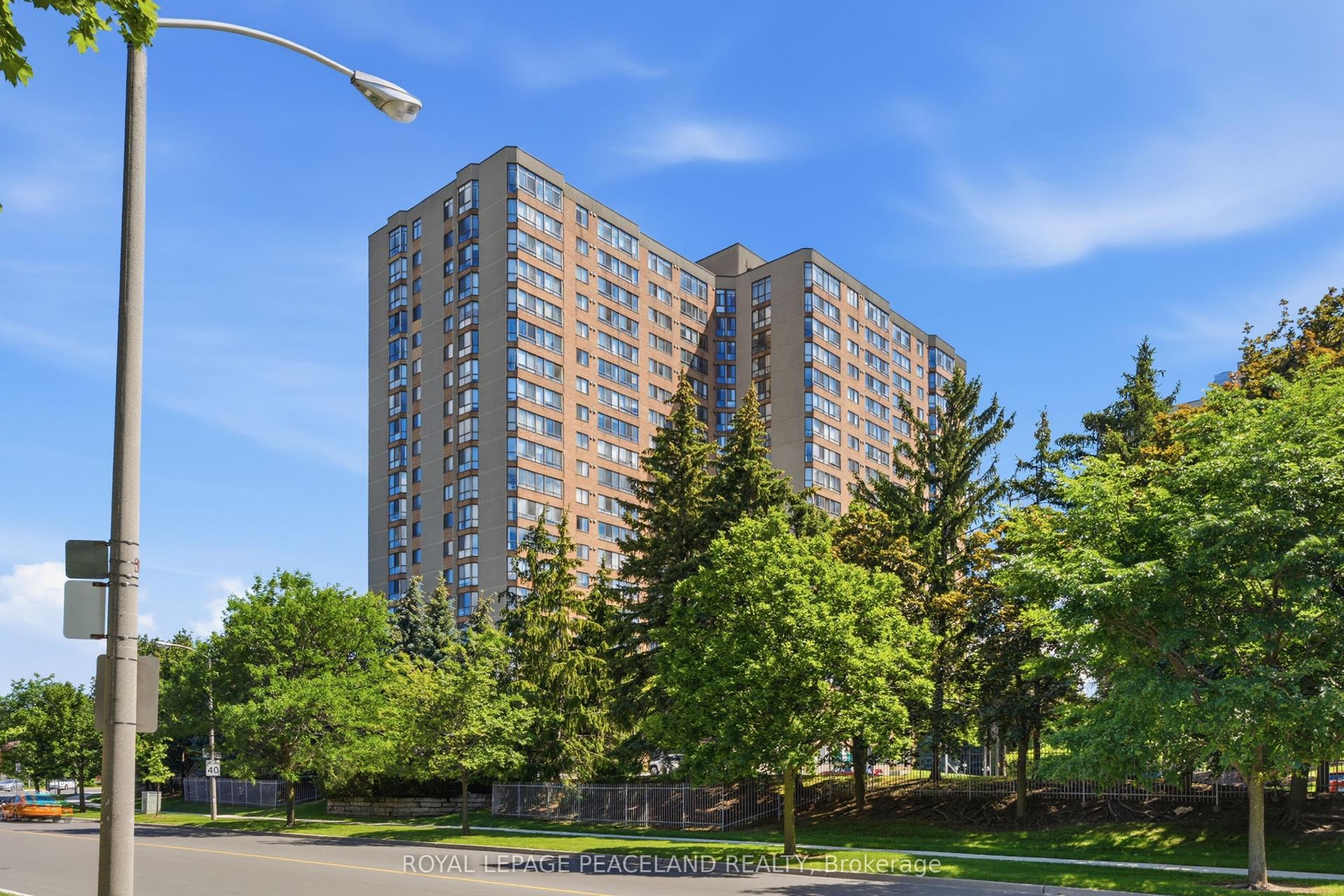 55 Bamburgh Circle PH13 #PH13 — photo 1