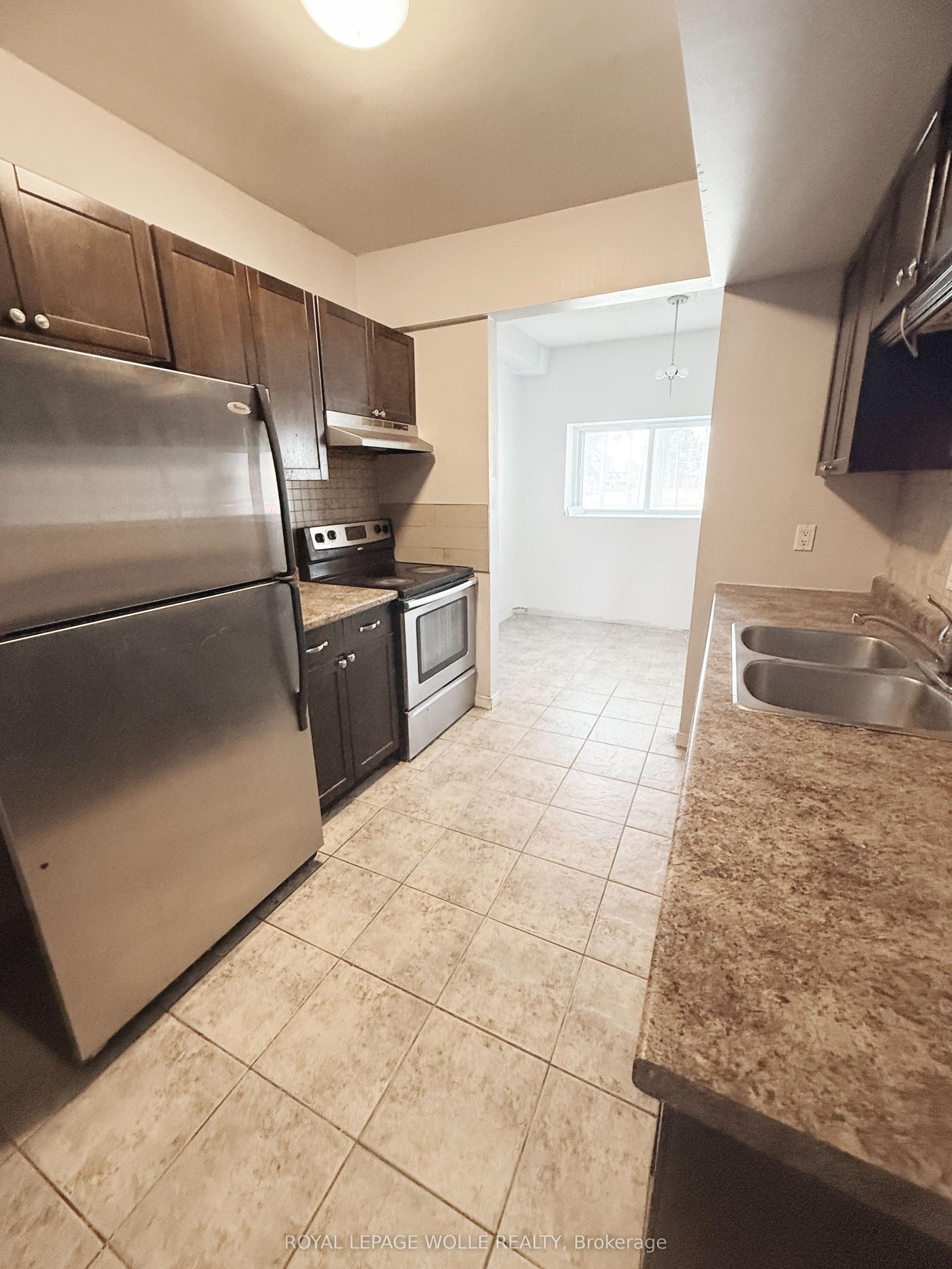 283 Fairway Road N 90 #90, Waterloo — Condo for sale, photo 1