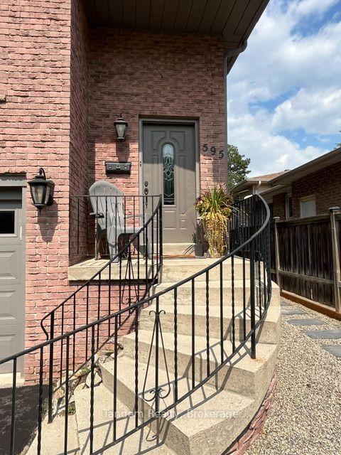 595 Beaver Court, Milton — Detached for sale, photo 1