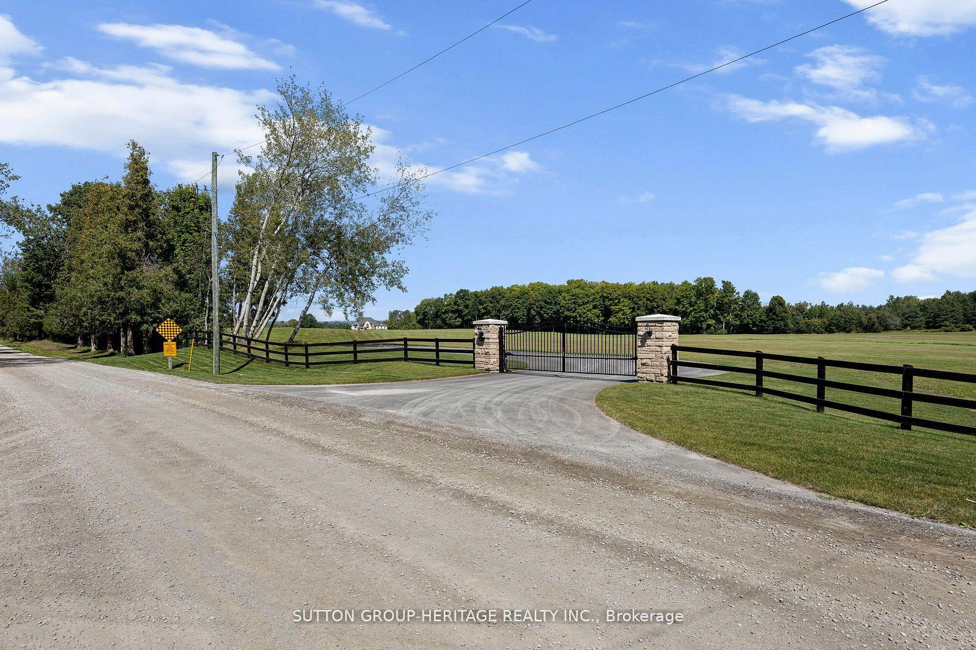 2100 Taunton Road — photo 1