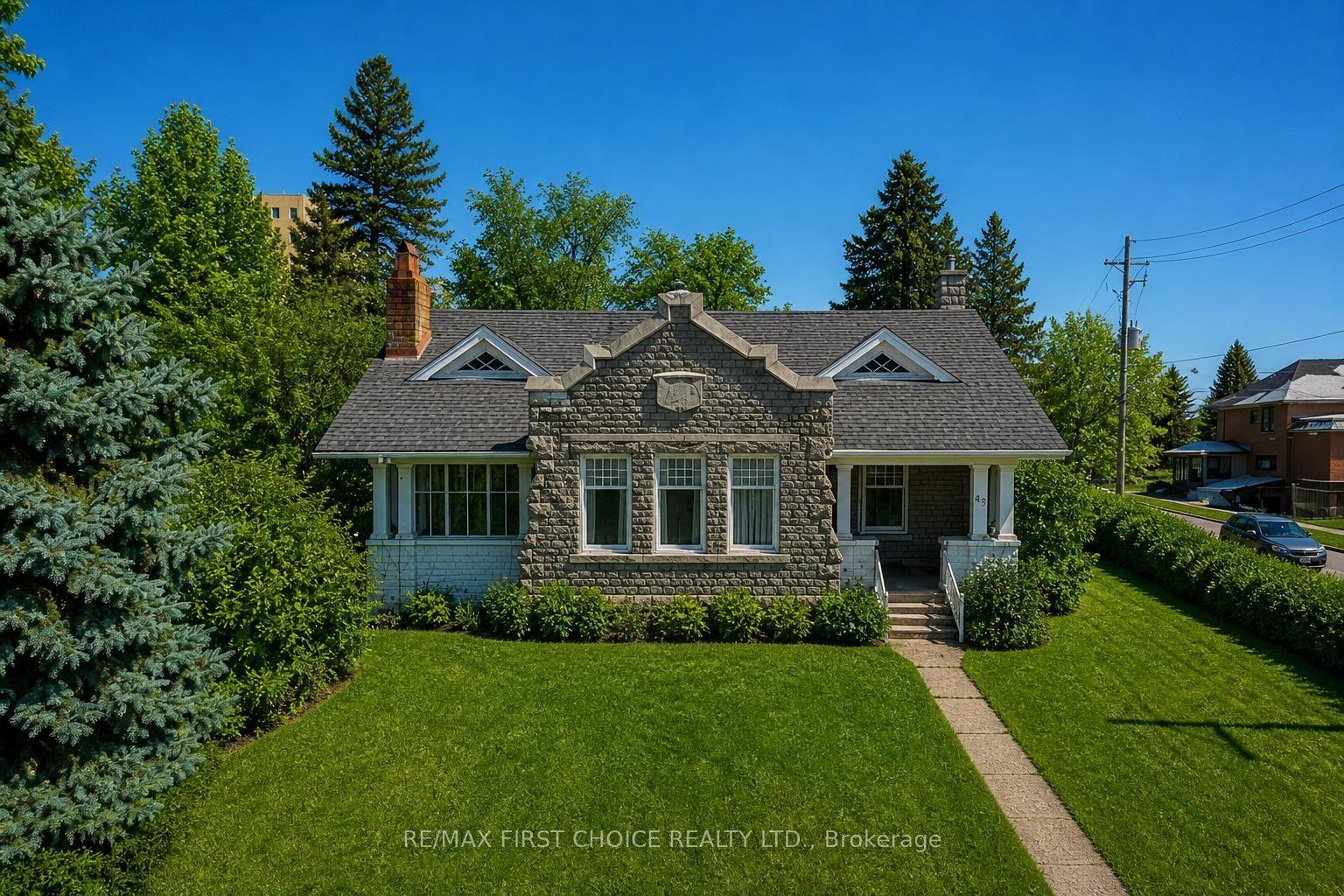 43 Summit Avenue, Thunder Bay — Detached for sale, photo 1