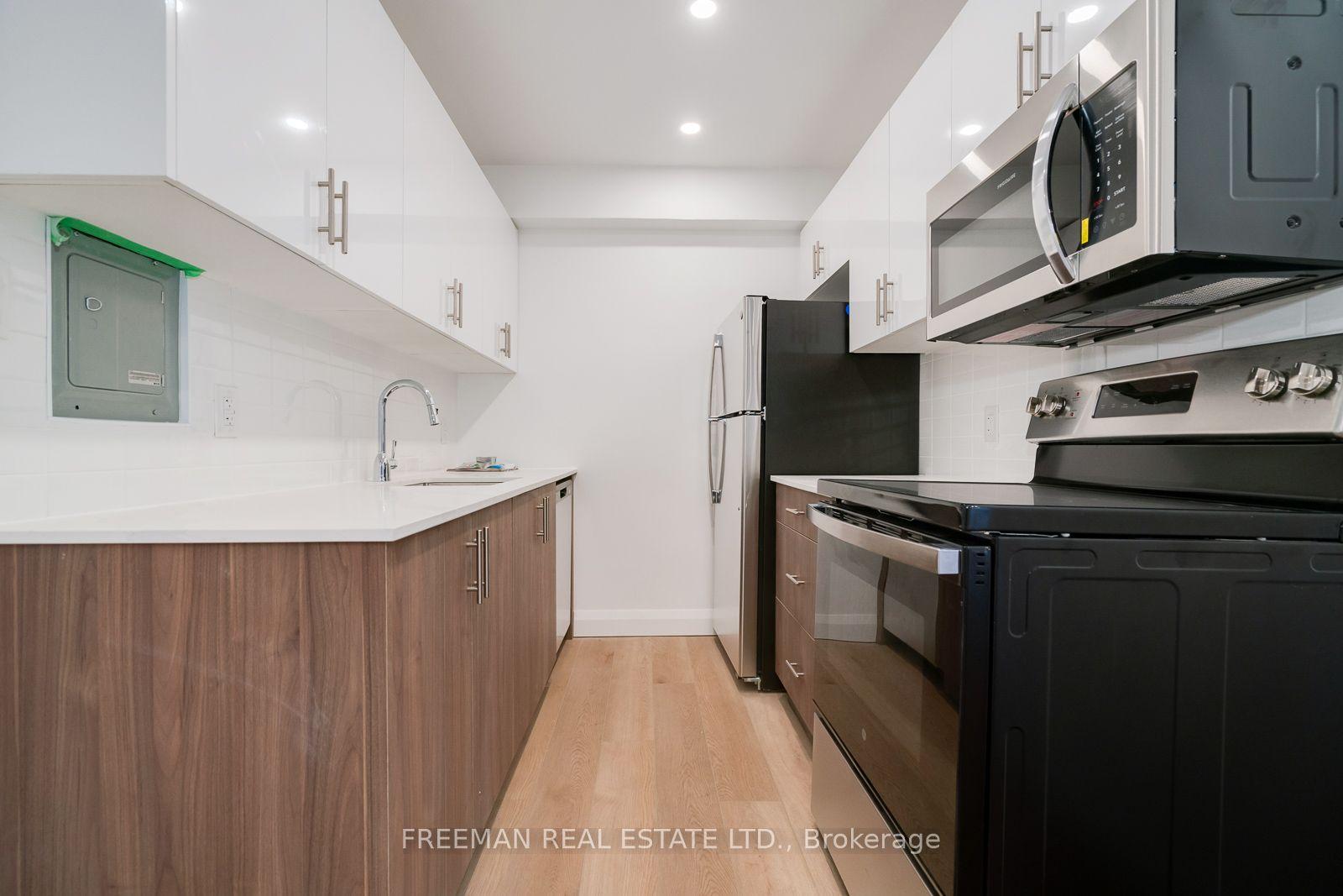 2707 Yonge Street 201 #201 — photo 1