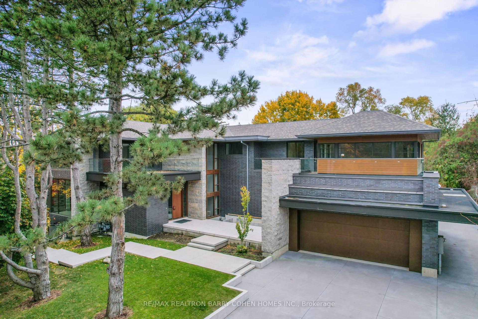 103 Old Colony Road, Toronto — Detached for sale, photo 1