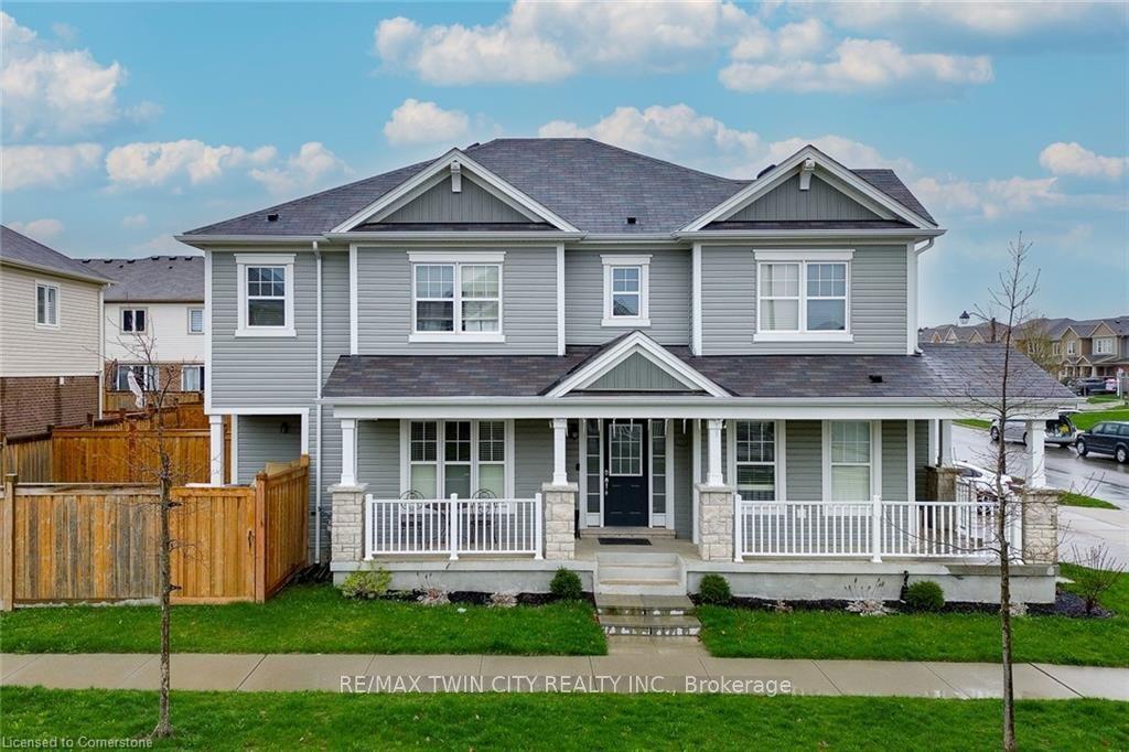 18 Blue Oak Street, Kitchener — Detached for lease, photo 1
