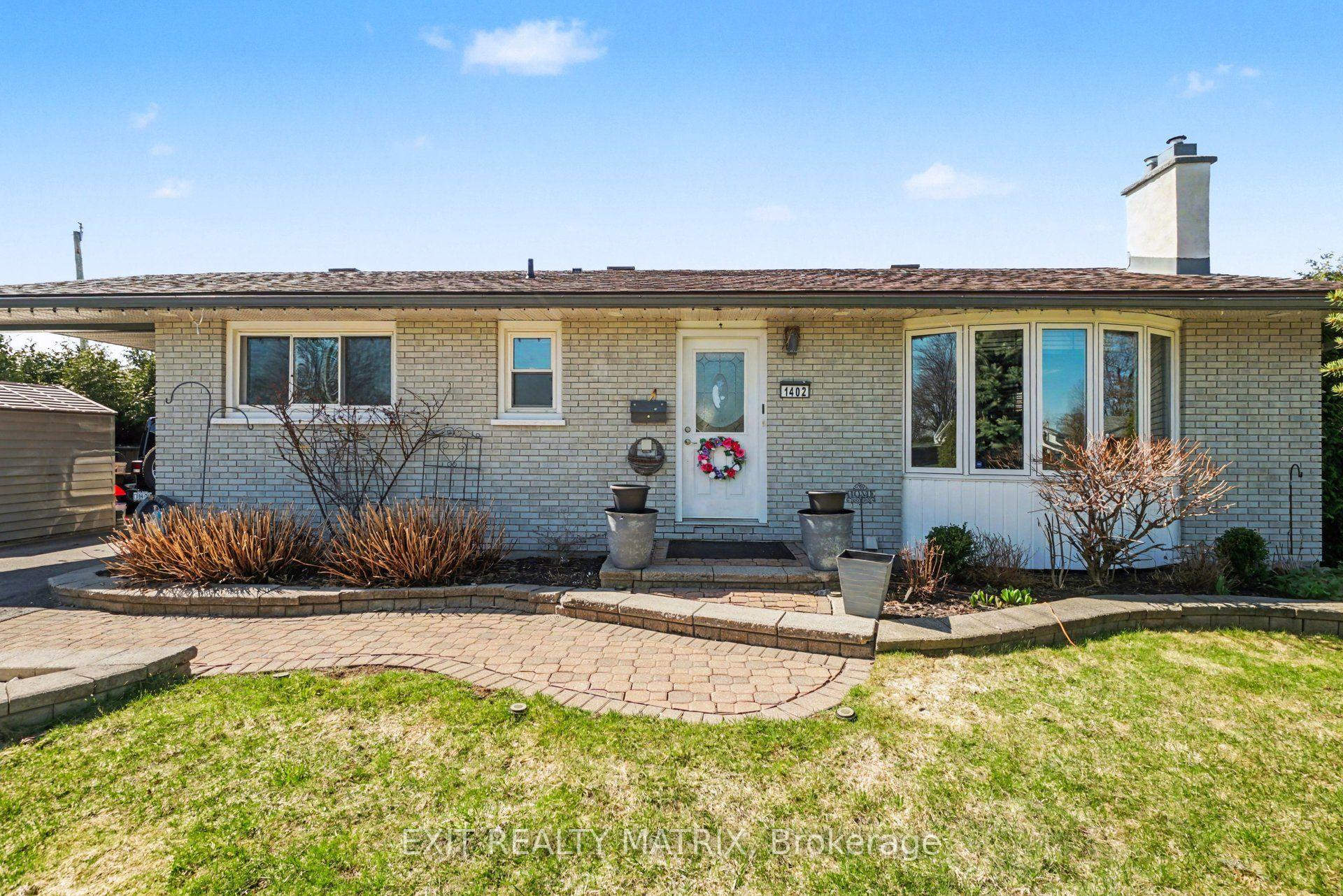 1402 Jamison Avenue — photo 1