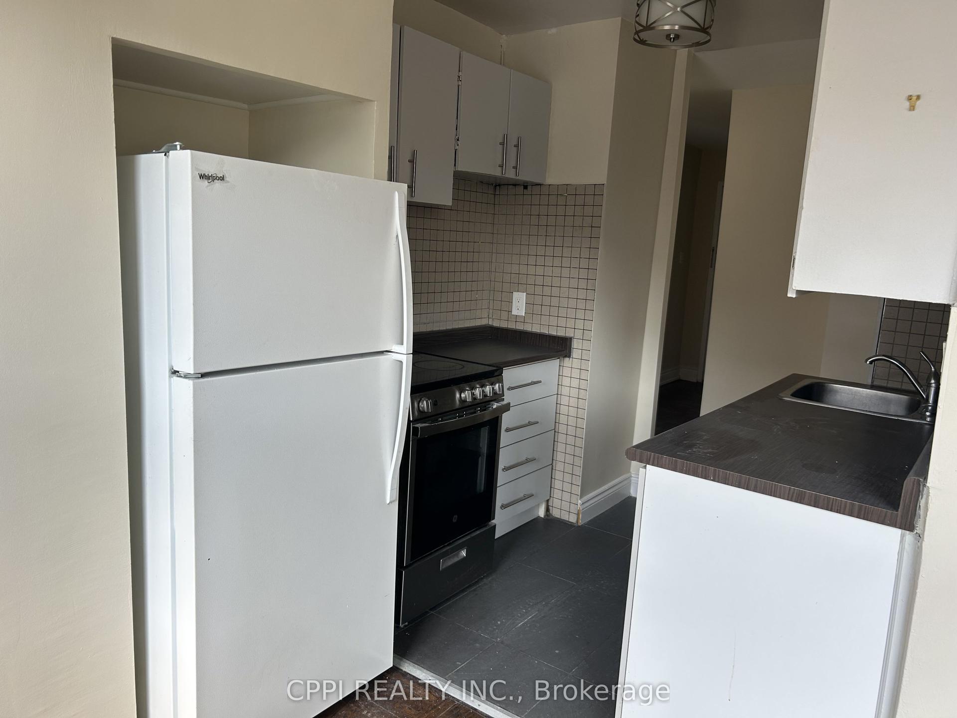 3 Hill Heights Road 202 #202, Toronto — Condo for lease, photo 1