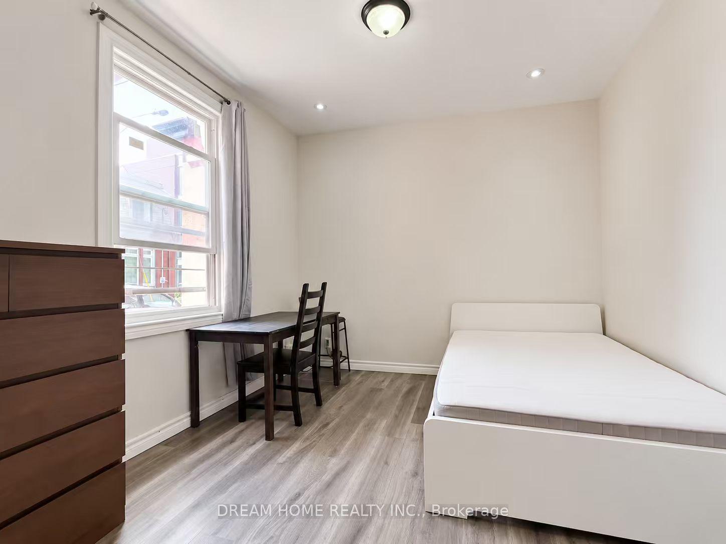 29 Glasgow Street Room#1 #Room#1, Toronto — Semi-Detached for lease, photo 1