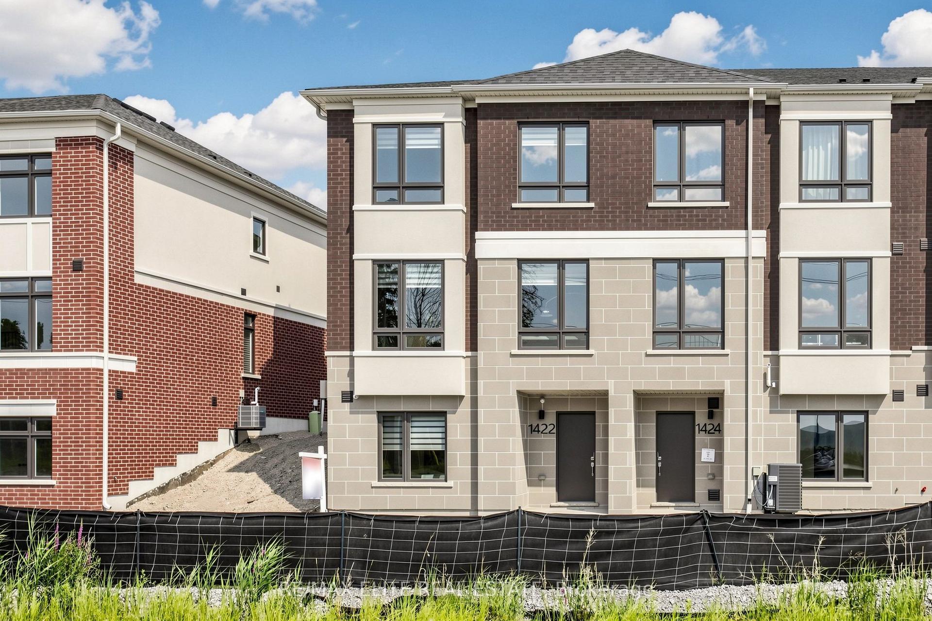 1422 19th Avenue, Richmond Hill — Townhouse for sale, photo 1