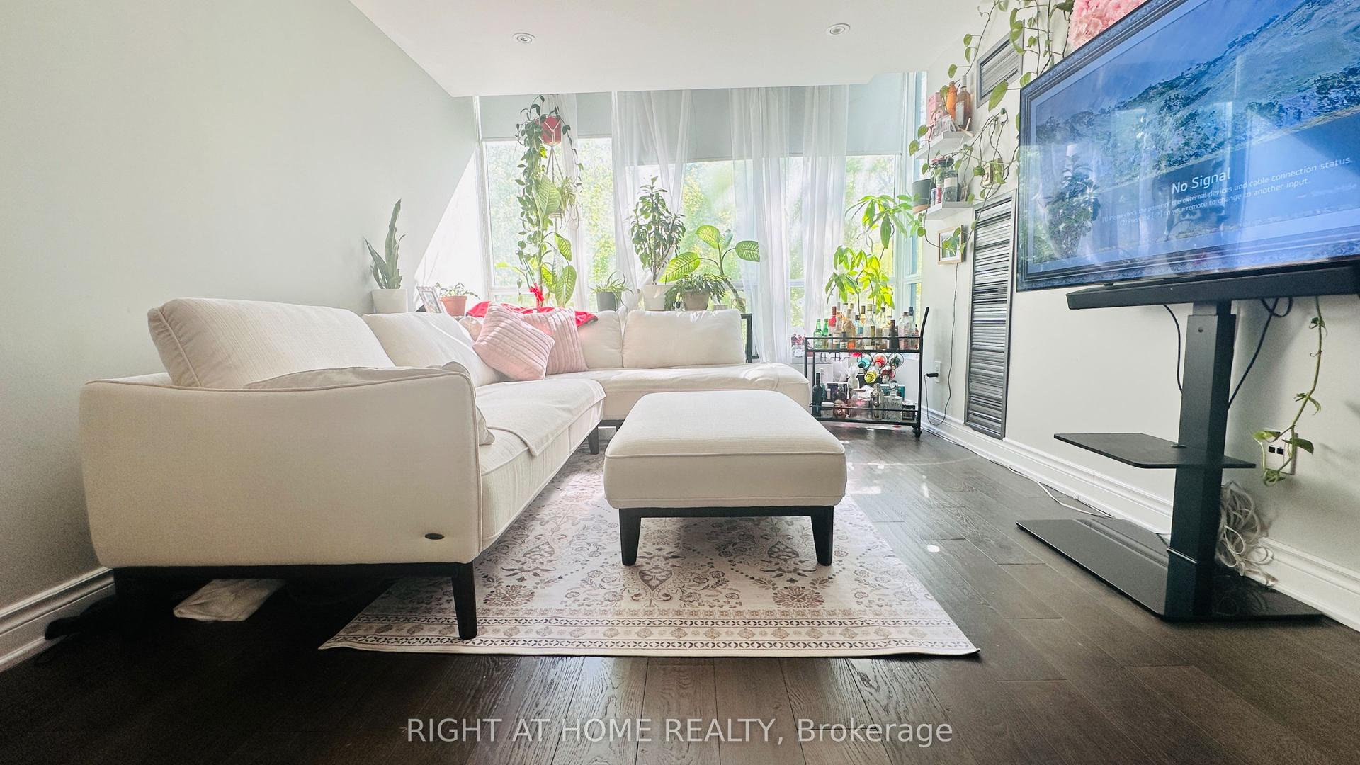 3050 Ellesmere Road 209 #209 — photo 1