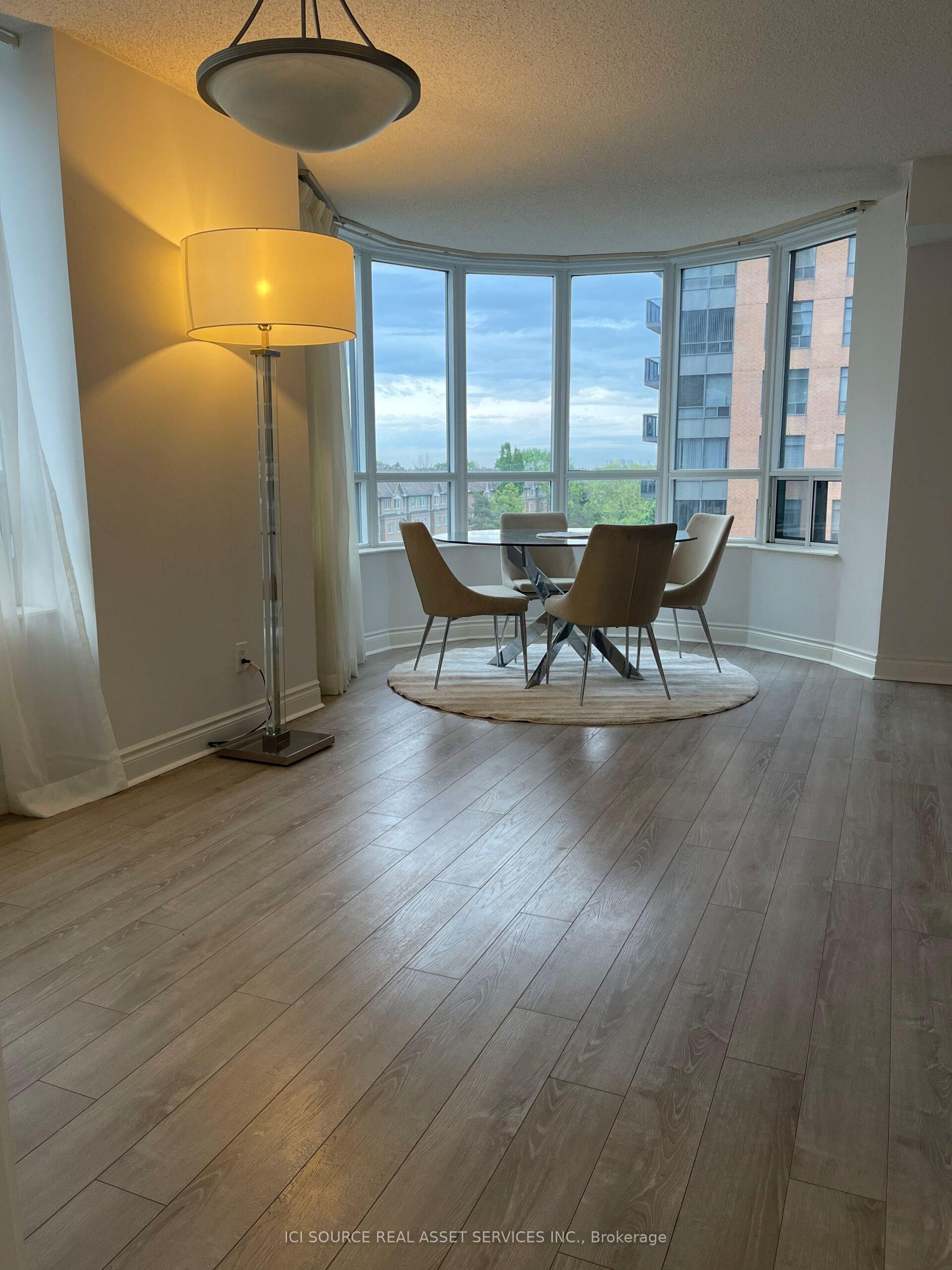 15 Northtown Way 519 #519 — photo 1