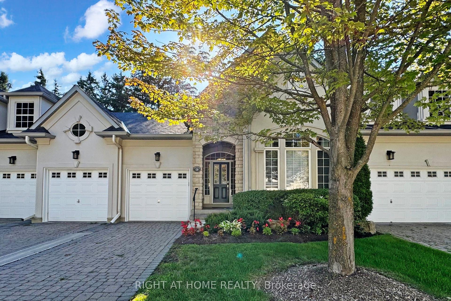 9 Arlington Way — photo 1