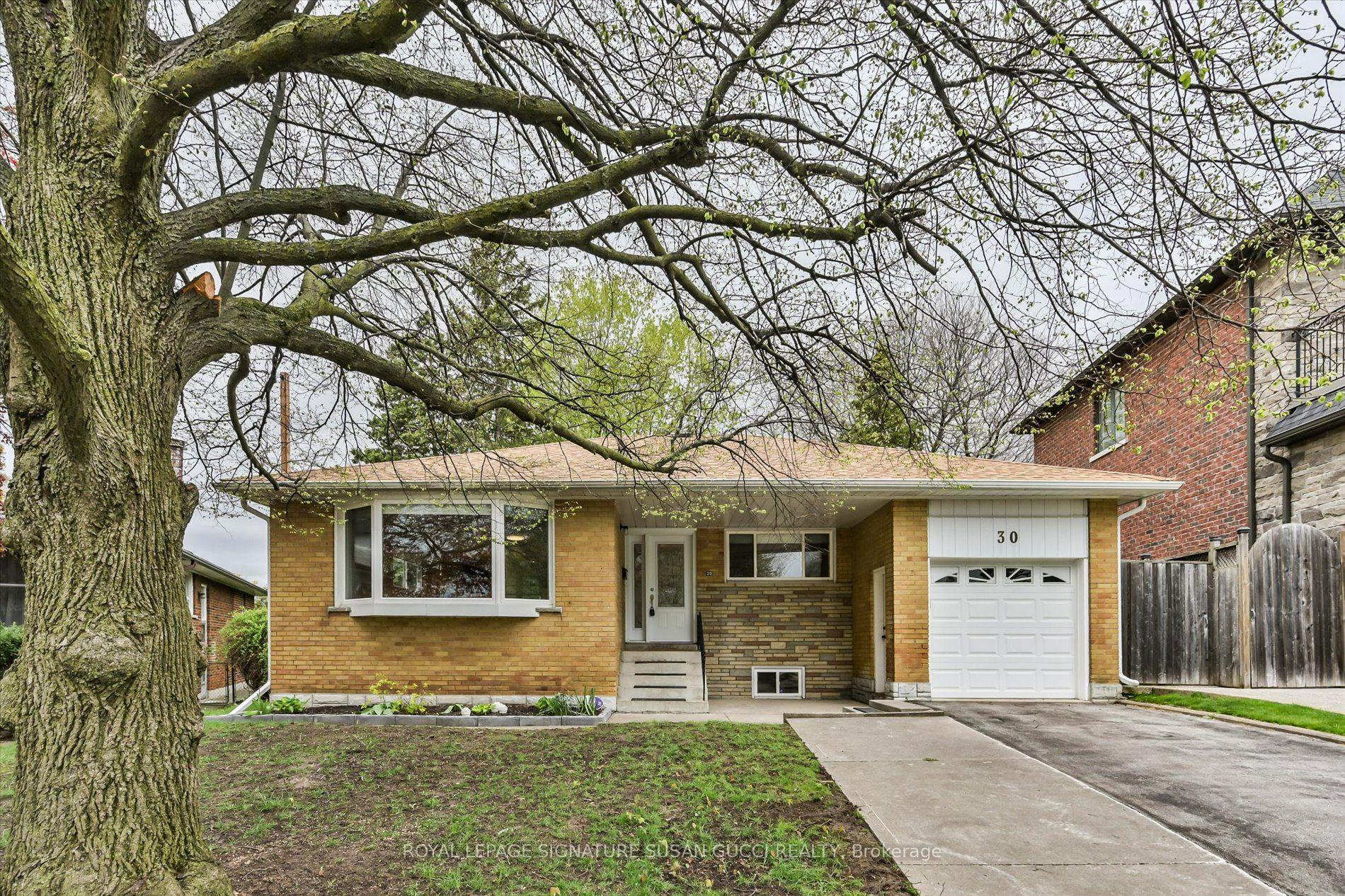 30 Shaunavon Heights Crescent — photo 1