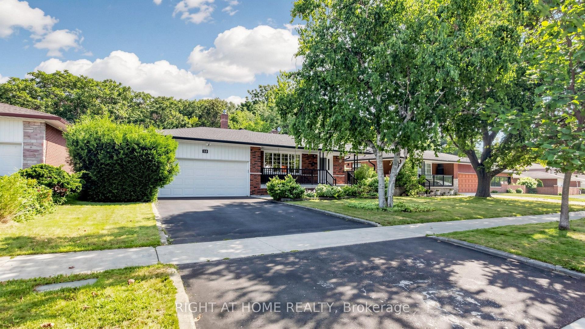 15 Skyridge Road, Toronto — Detached for sale, photo 1