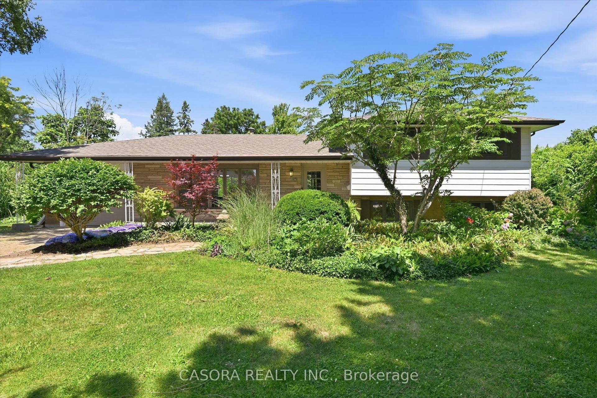 34 Christopher Drive, Hamilton — Detached for sale, photo 1