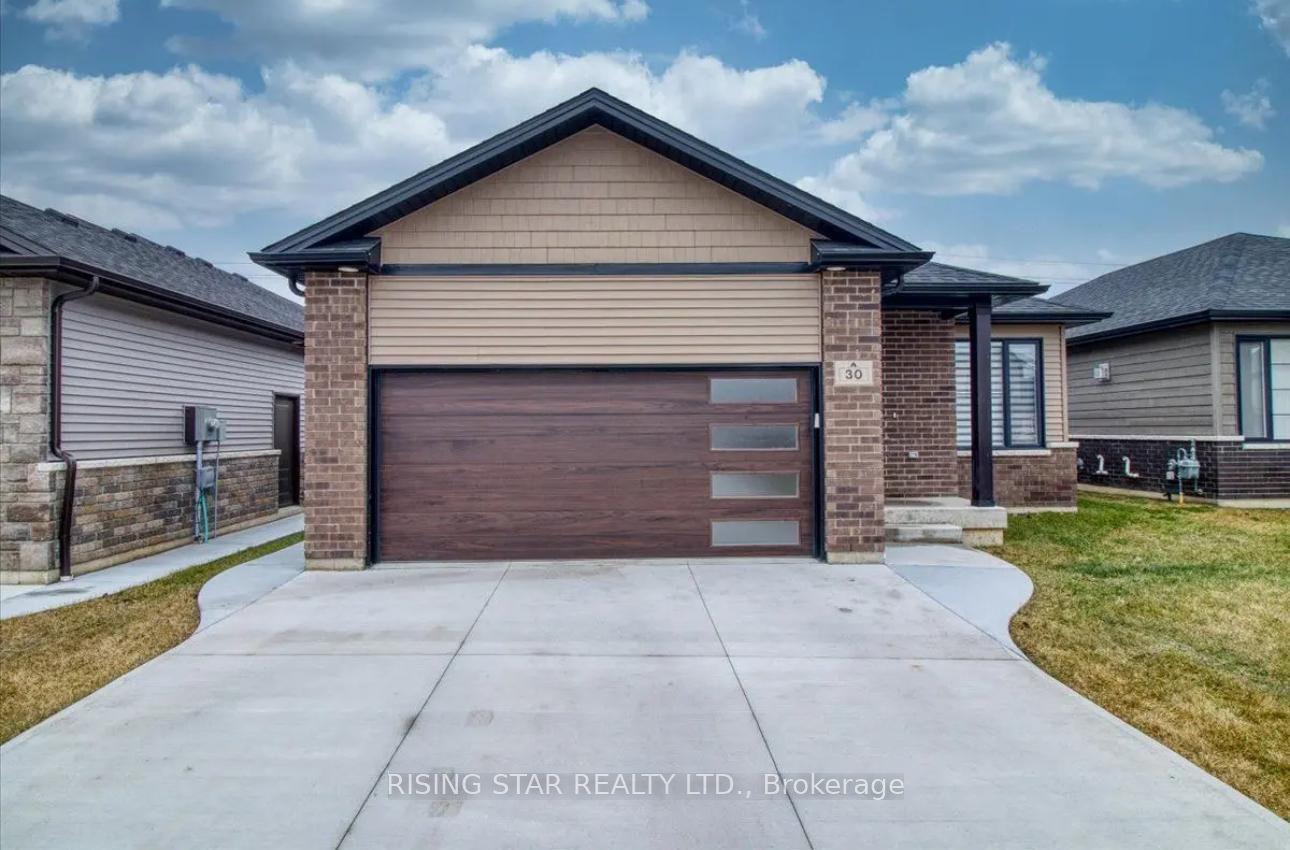 30 Evening Drive, Chatham-Kent — Detached for sale, photo 1