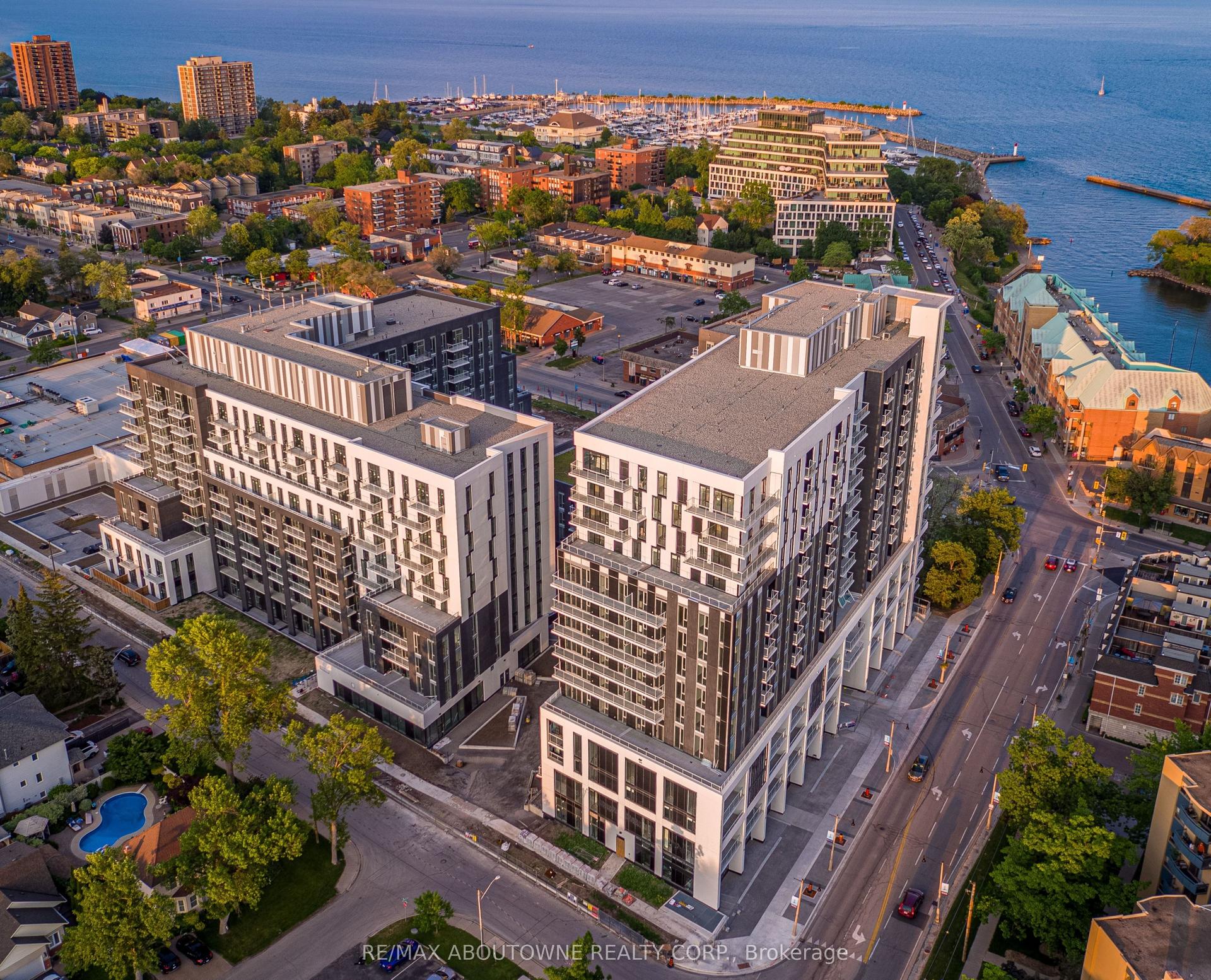 133 BRONTE Road B0903 #B0903, Oakville — Condo for lease, photo 1