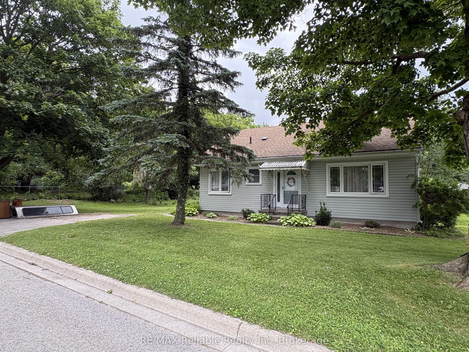 137 Fulton Street, Central Huron — Detached for sale, photo 1