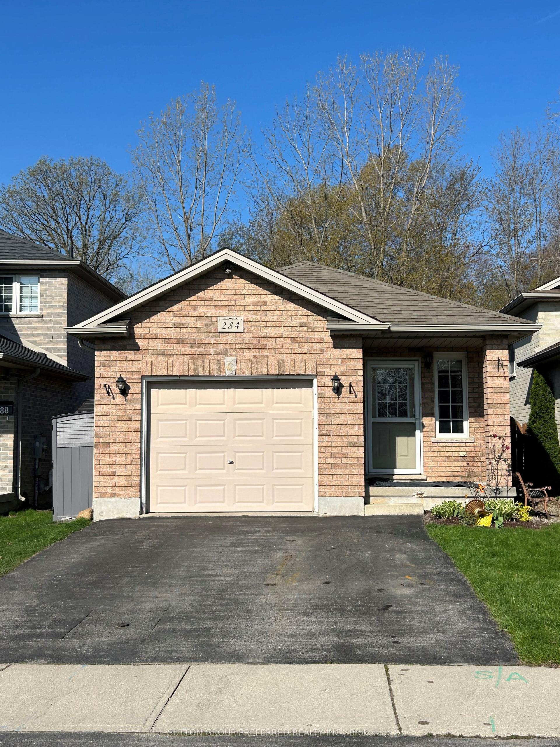 284 Exmouth Circle — photo 1
